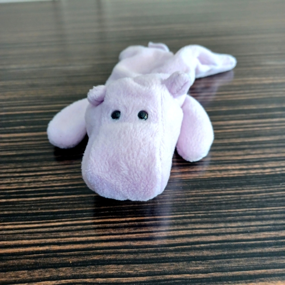 -Ty Beanie Baby Purple Happy the Hippo, hippopotamus 9in